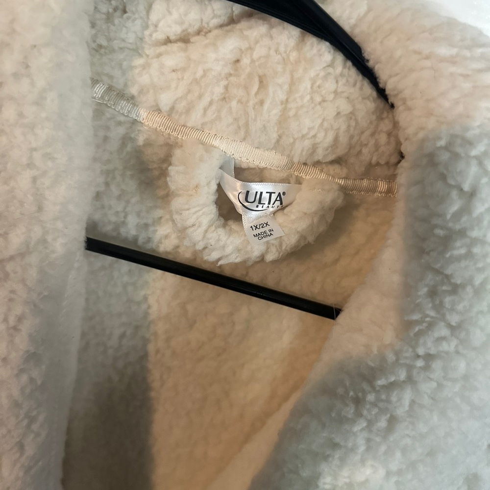Ulta Sherpa Plush Fluffy Robe View 3